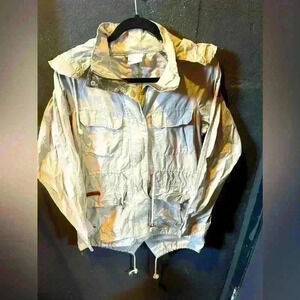 Women’s Columbia Cream Light Weight Jacket Water Resistant Medium